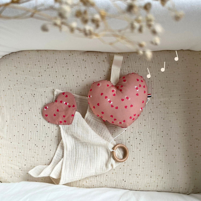 Coffret naissance Amour - coeur musical et doudou lange coffret naissance classique MELLIPOU