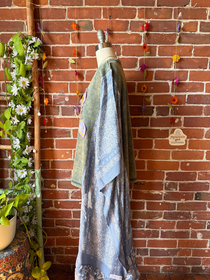 Flower Patch Hybrid Flowy Paisley Hi Lo Top