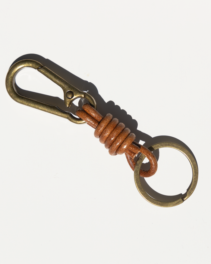 grapevine knot leather keychain
