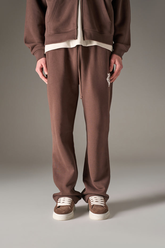 HEAVYWEIGHT MONOGRAM APPLIQUE EMBLEM JOGGERS - BROWN