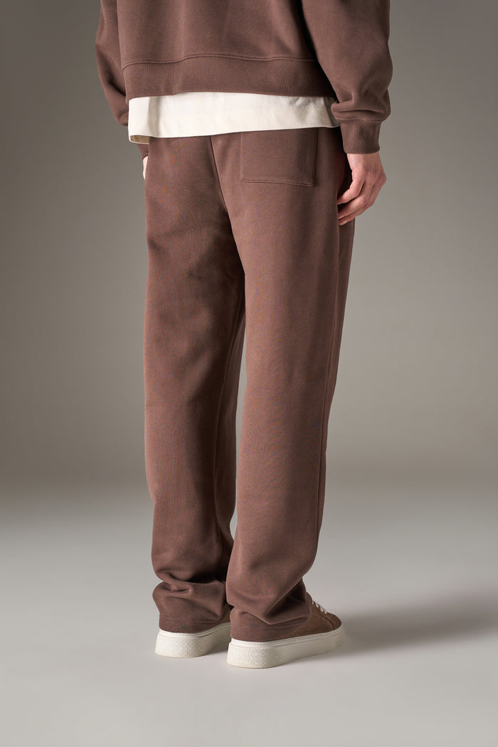 HEAVYWEIGHT MONOGRAM APPLIQUE EMBLEM JOGGERS - BROWN
