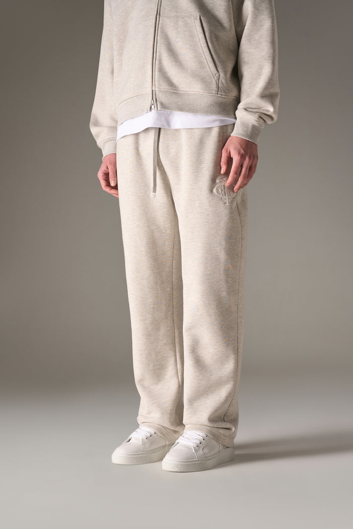 HEAVYWEIGHT MONOGRAM APPLIQUE EMBLEM JOGGERS - GREY MARL