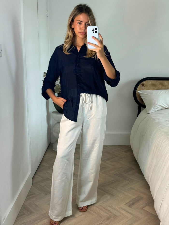 Kensie Roll Up Shirt in Navy - Style Cheat