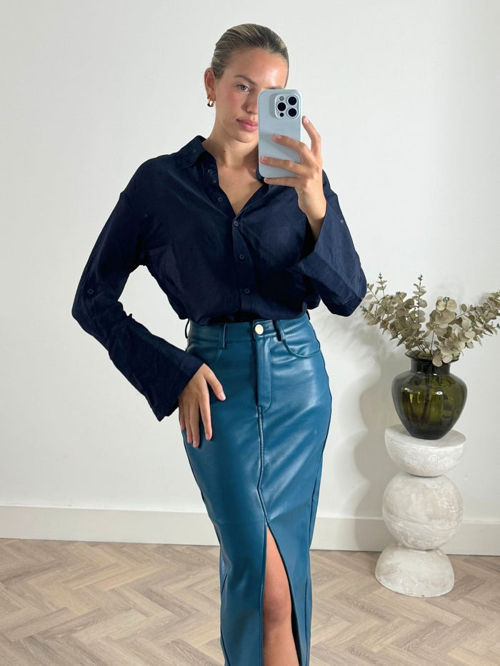 Kensie Roll Up Shirt in Navy - Style Cheat