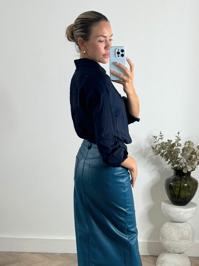 Kensie Roll Up Shirt in Navy - Style Cheat