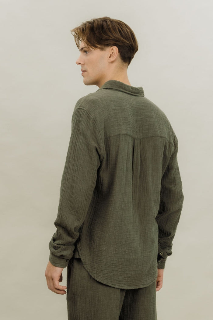 Urban Pioneers Male Krystian Shirt SHIRT OLIVE