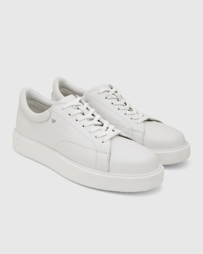 Leather White Solid Sneakers - Vosil