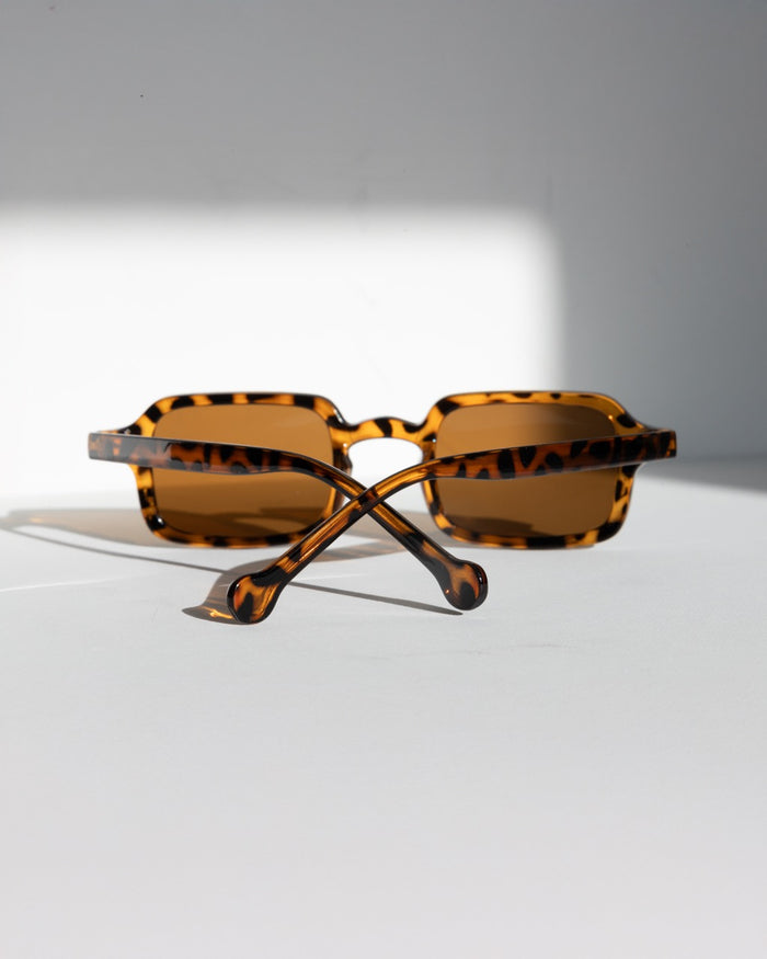 leopord lucki shades