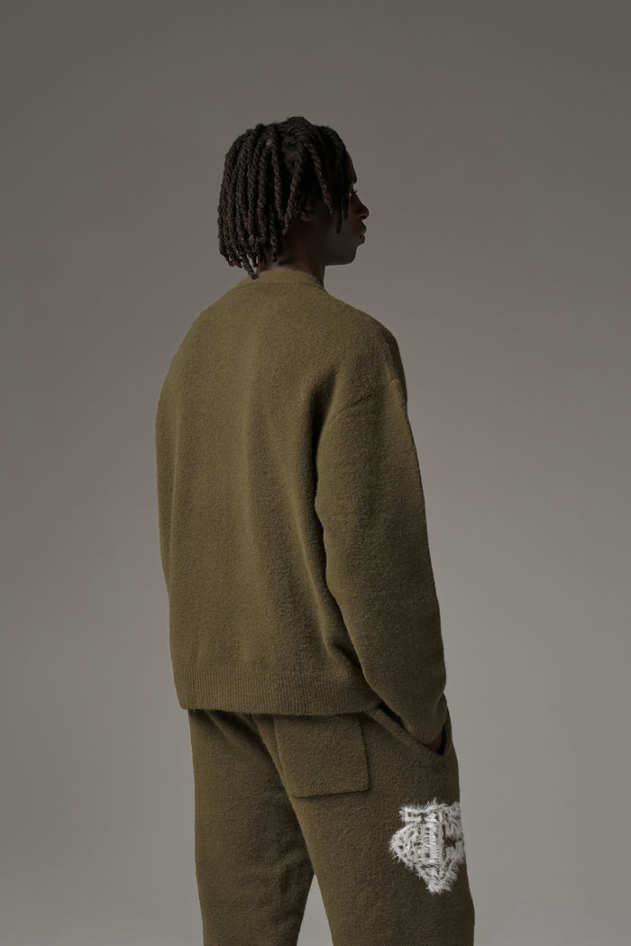 MONOGRAM FLUFFY KNIT CREW - KHAKI