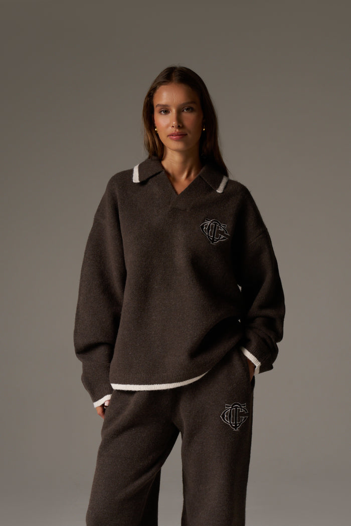 MONOGRAM KNITTED POLO TOP - BROWN