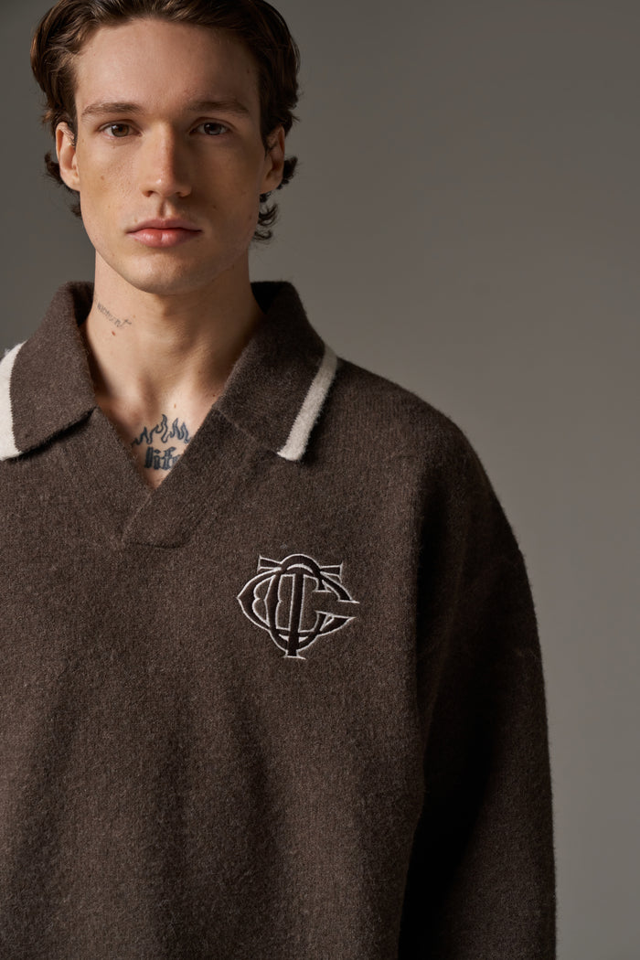 MONOGRAM KNITTED POLO TOP - BROWN