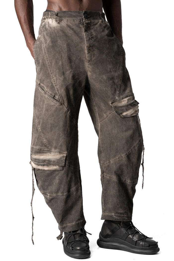 Oversized balloon cargo trousers, Mud