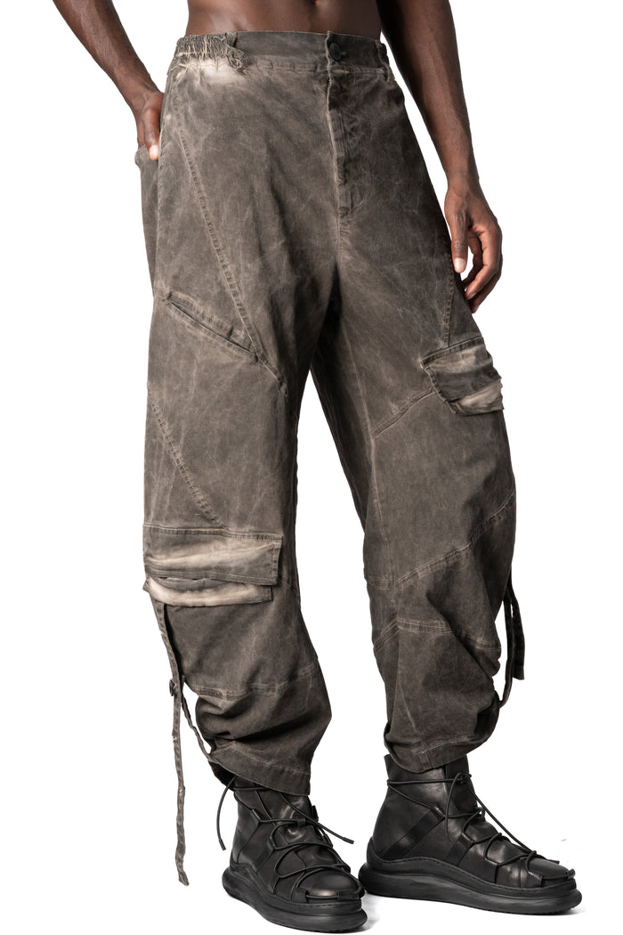 Oversized balloon cargo trousers, Mud