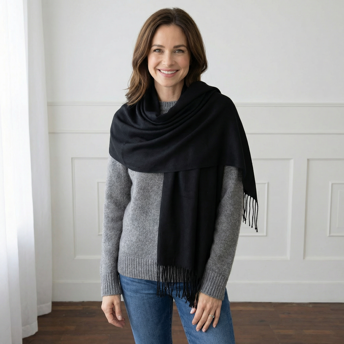 Petra Plain - Scarf with Tassels - Black (70x180cm)