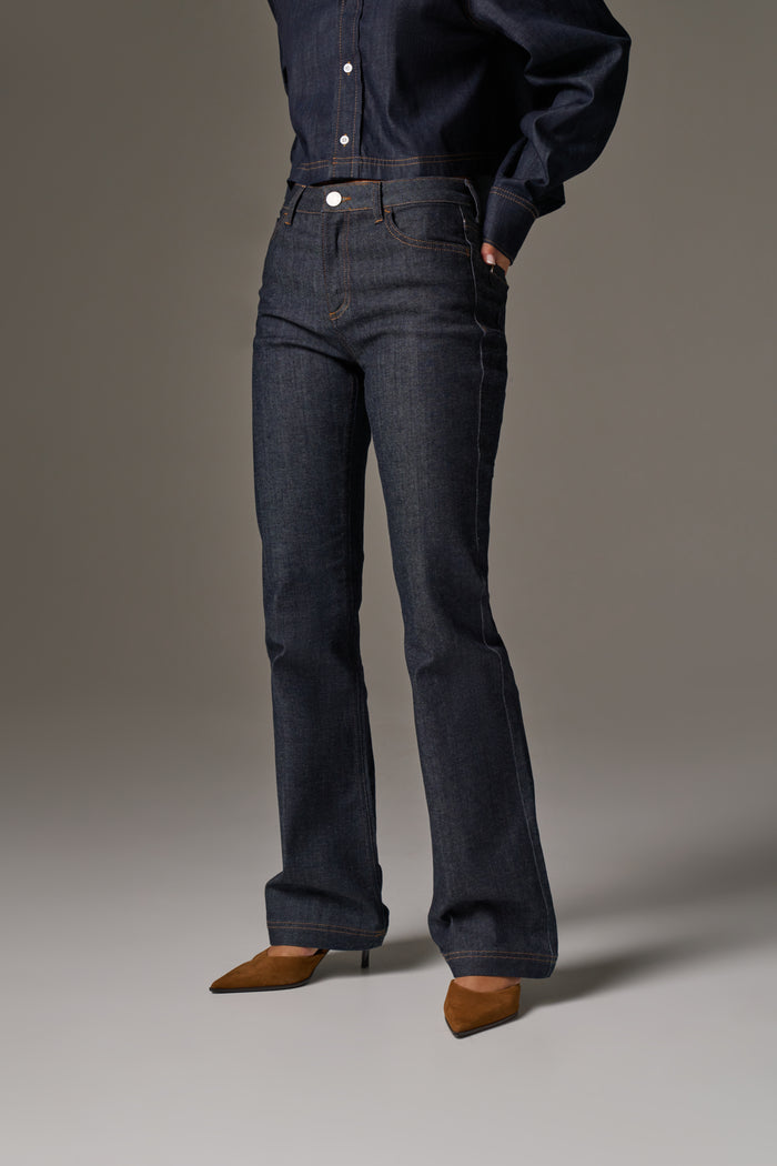 RELAXED FLARE JEANS - DARK INDIGO