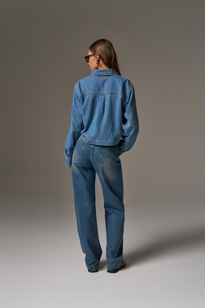 RELAXED LONG SLEEVE DENIM SHIRT - MID BLUE WASH
