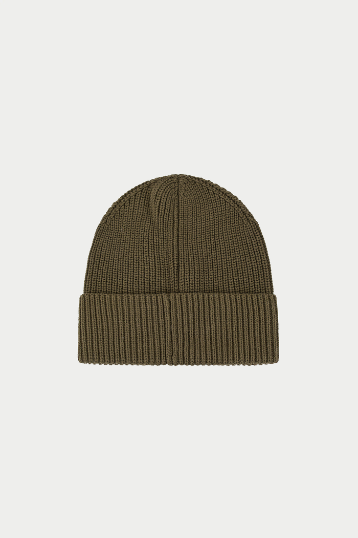 RIBBED EMBLEM BEANIE - KHAKI