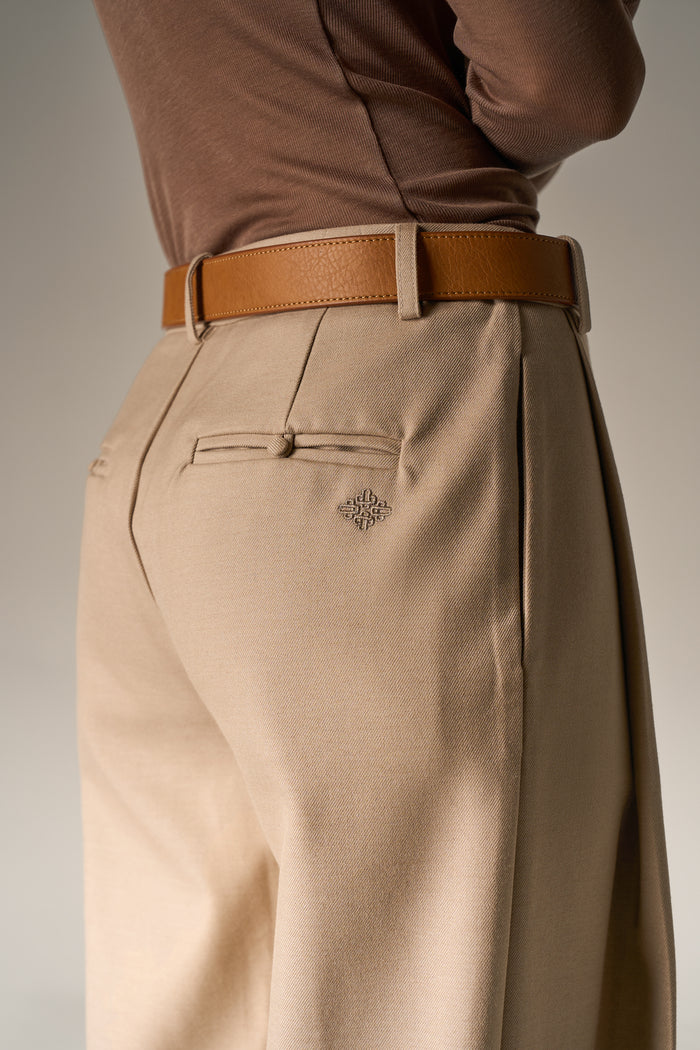 SIDE PLEAT WIDE LEG TAILORED TROUSERS - BEIGE