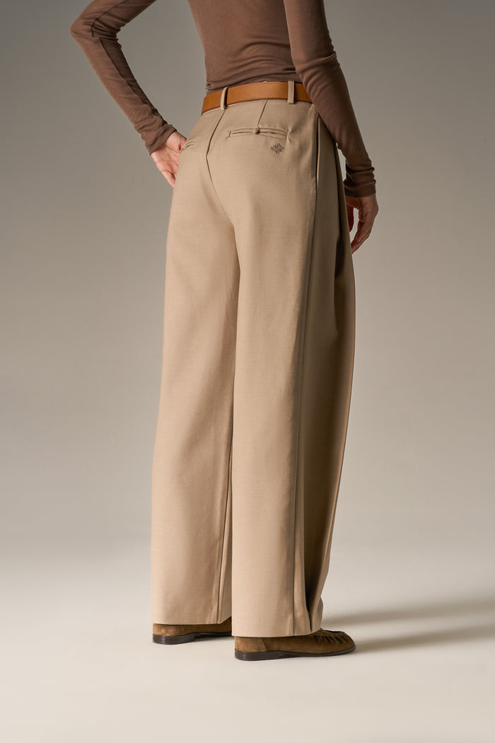 SIDE PLEAT WIDE LEG TAILORED TROUSERS - BEIGE