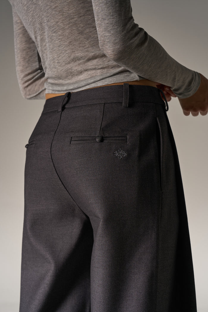 SIDE PLEAT WIDE LEG TAILORED TROUSERS - GREY