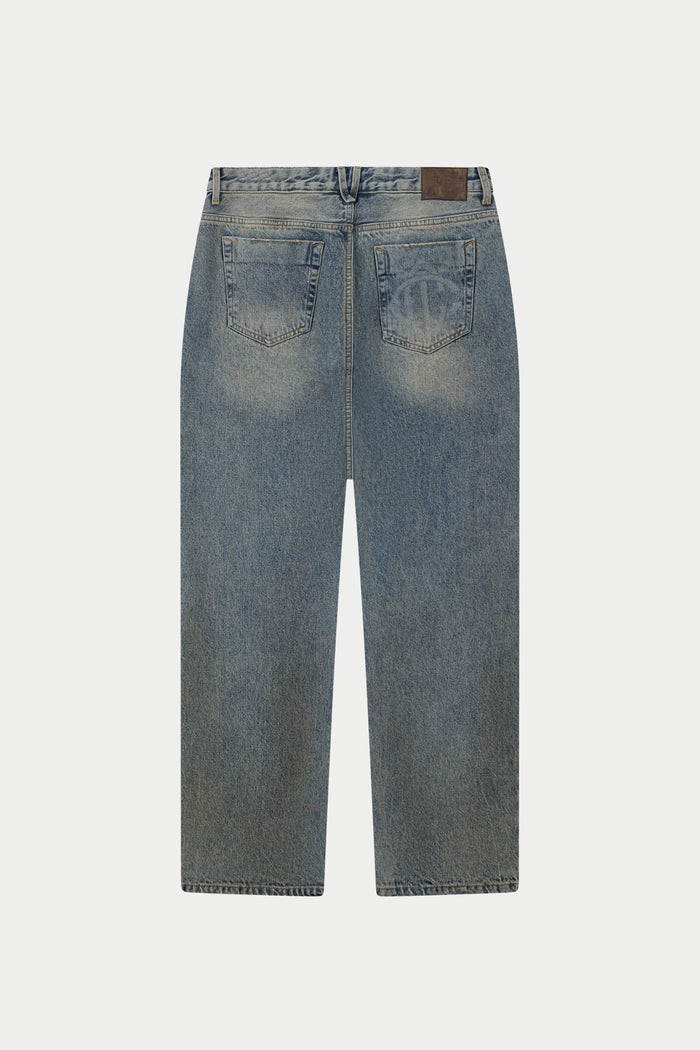 VINTAGE WASHED EMBLEM STRAIGHT LEG JEANS - BLUE WASH