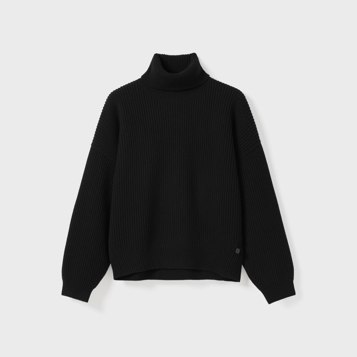 Vonarstræti Wool Sweater