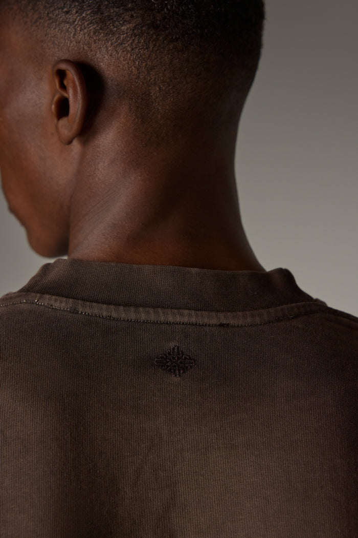 WASHED LONG SLEEVE T-SHIRT - BROWN